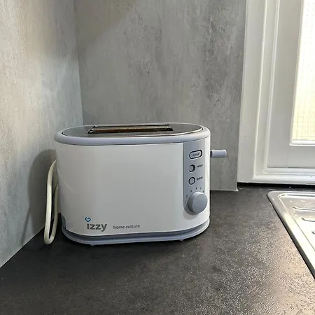 Finikoudes Apartment *