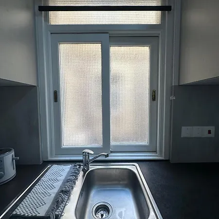 Apartment Finikoudes *