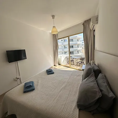 Finikoudes Larnaca