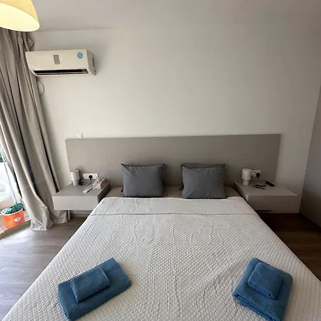 Finikoudes Ларнака